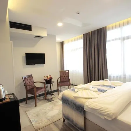Guler Palas Hotel דירה *